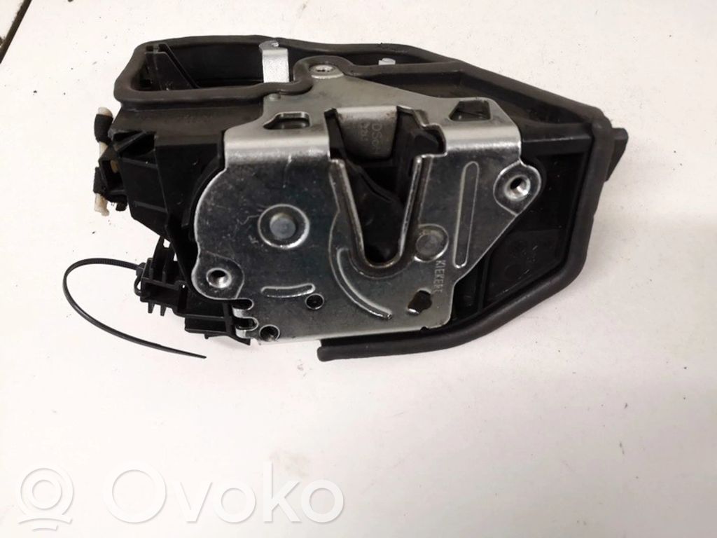 BMW 1 F20 F21 Serratura portiera anteriore 