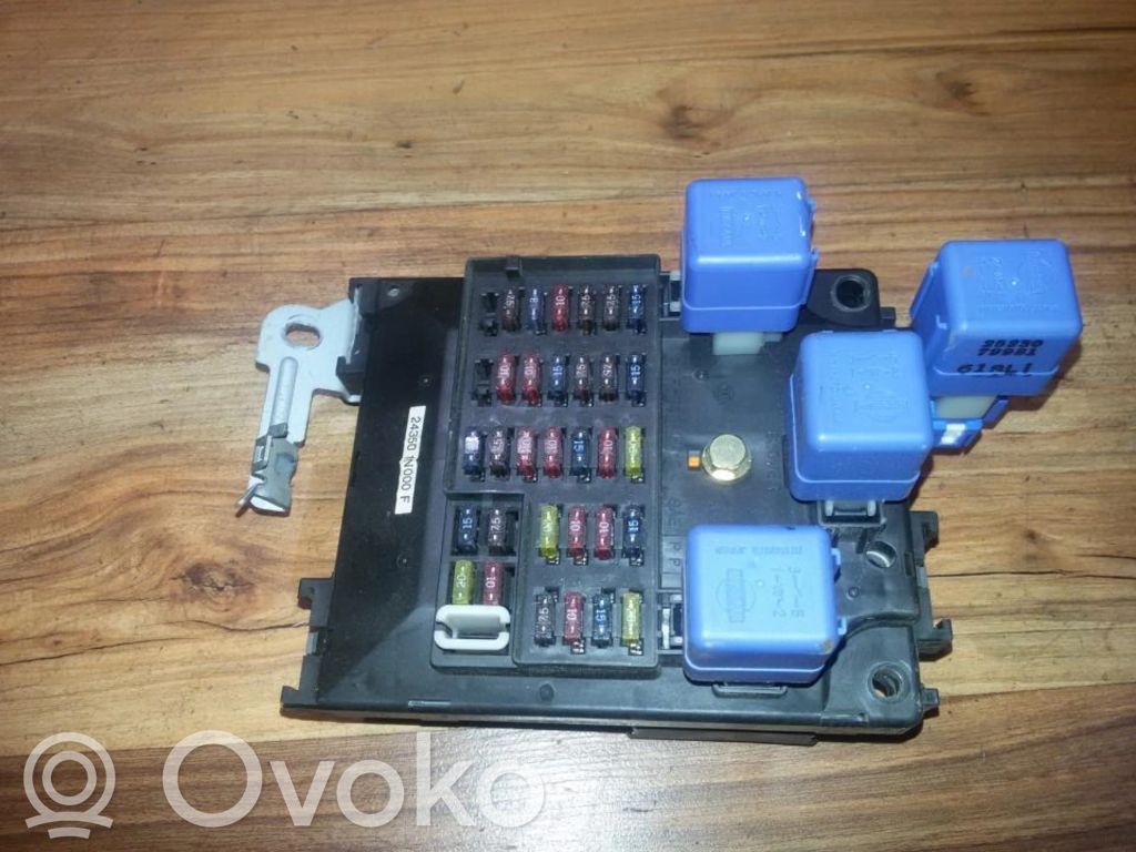 Nissan Almera Set scatola dei fusibili 