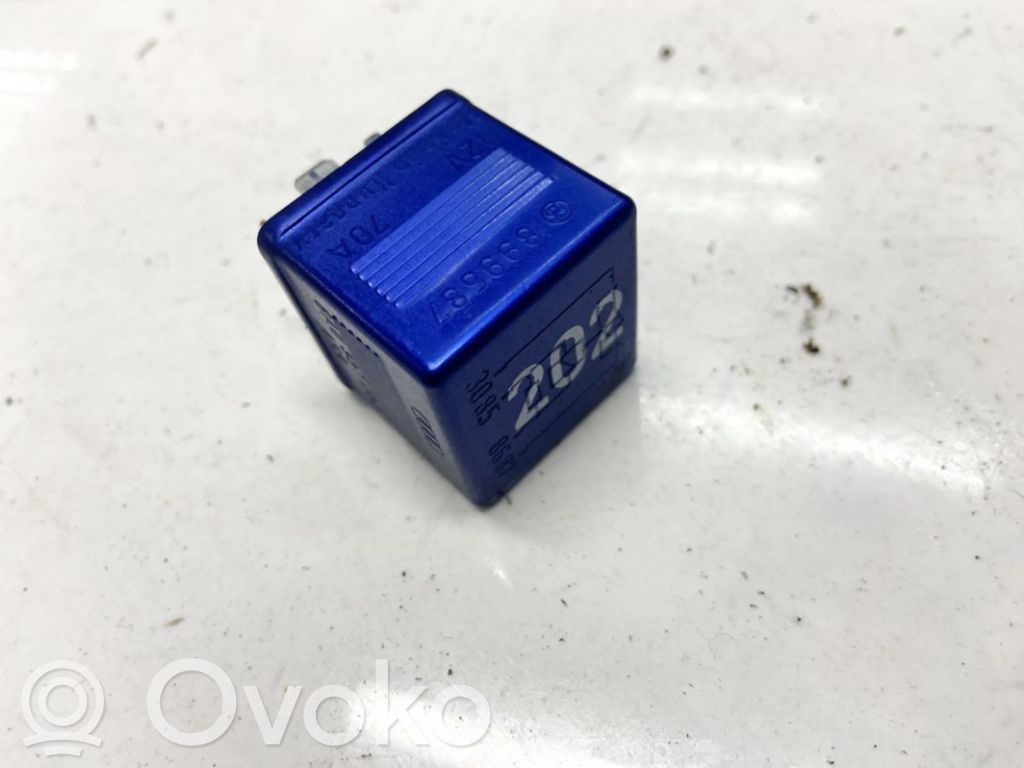 Inne przekaźniki   8A0951253,8A0951253