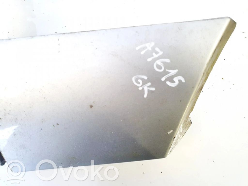 Mercedes-Benz Vaneo W414 Listwa pod lampę tylną 