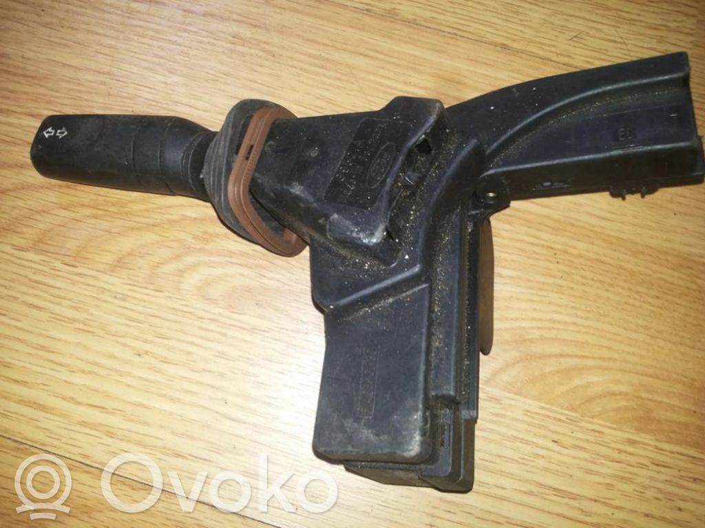 Ford Mondeo MK II Manetă semnalizator 