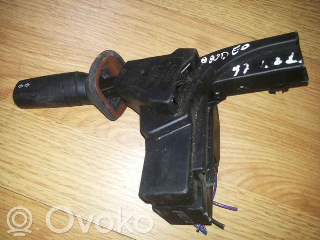 Ford Mondeo MK II Manetă semnalizator 
