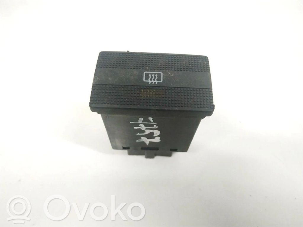 Volkswagen PASSAT B4 Comutator încălzire parbriz/lunetă