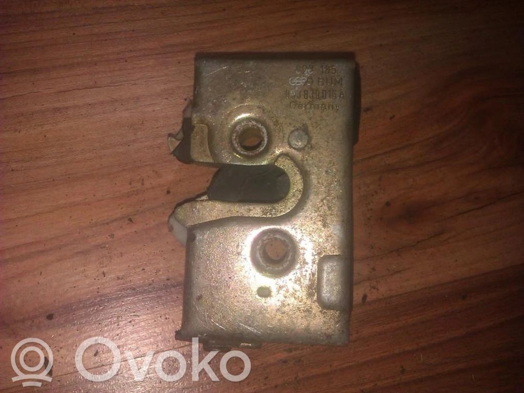 Audi 80 90 B3 Încuietoare ușă spate 