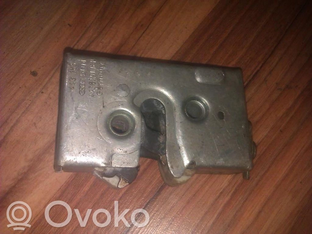 Audi 100 200 5000 C3 Încuietoare ușă spate 