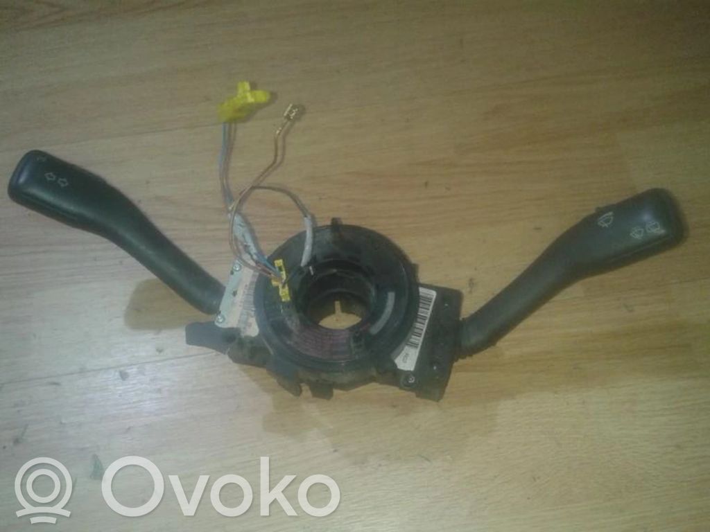Audi A6 S6 C5 4B Leva/interruttore dell’indicatore di direzione e tergicristallo