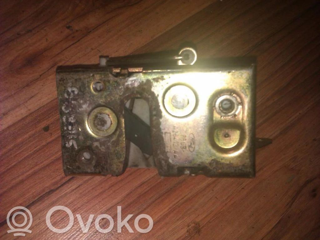 Ford Sierra Takaoven lukko 