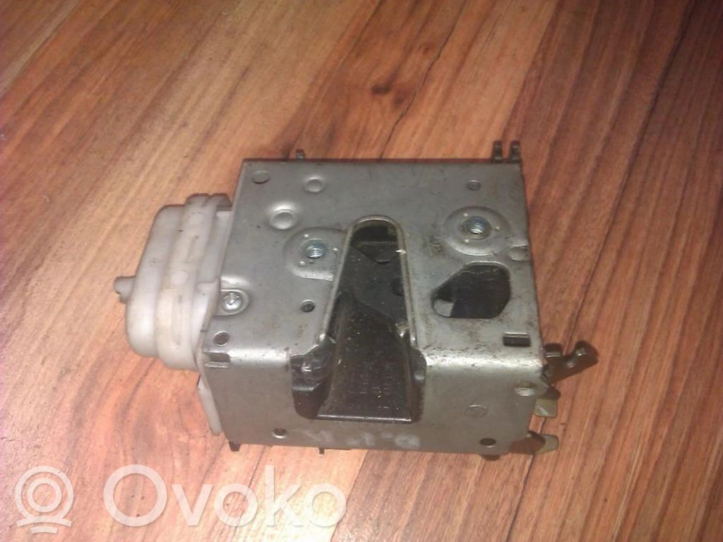 Audi A3 S3 8L Serratura portiera anteriore