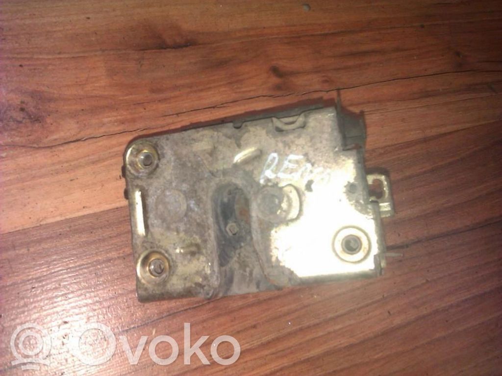 Cerradura de puerta delantera