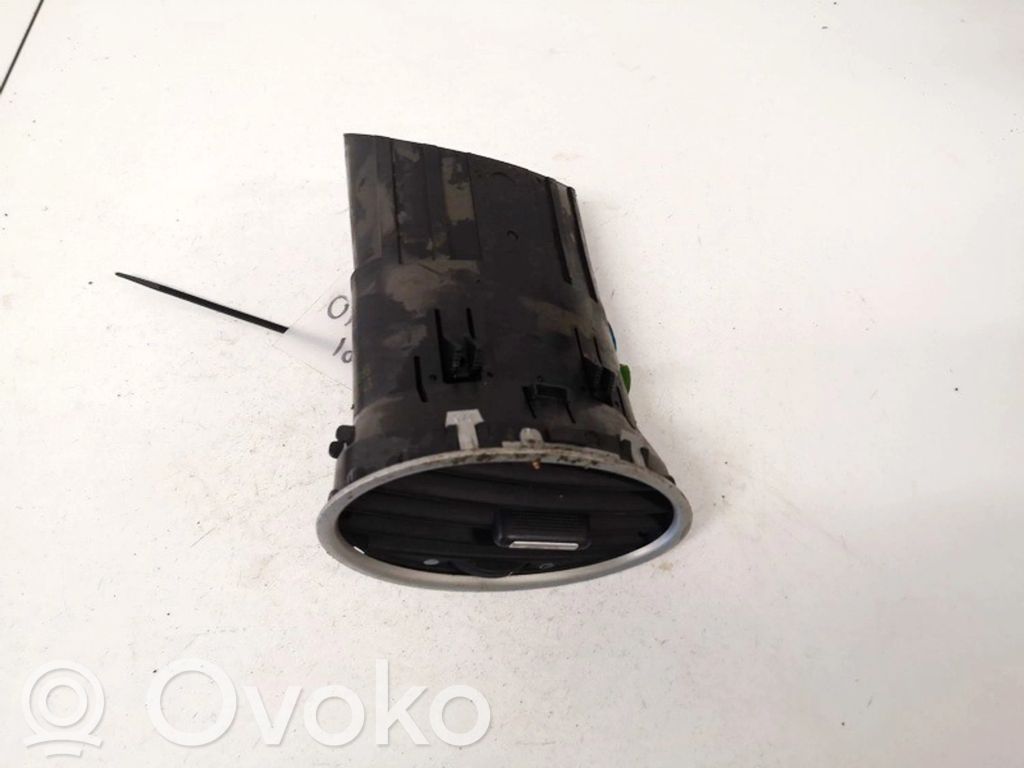 Ford Focus Rejilla de ventilación central del panel 