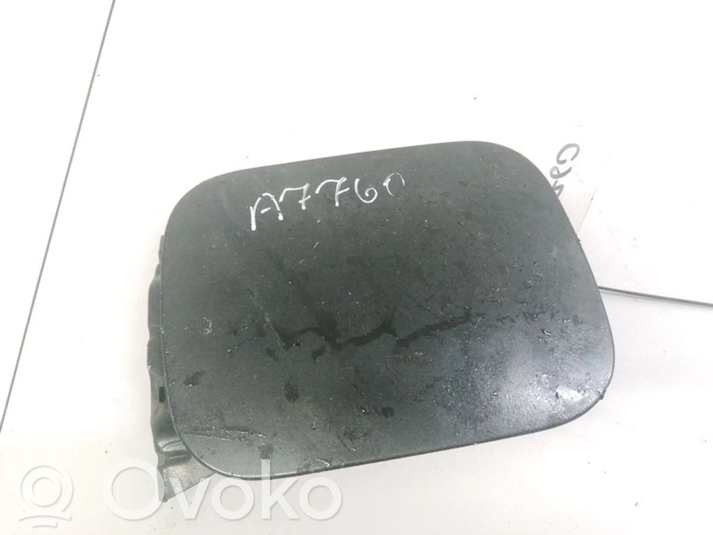 Klapka wlewu paliwa   8D0010139D,8D0010139D