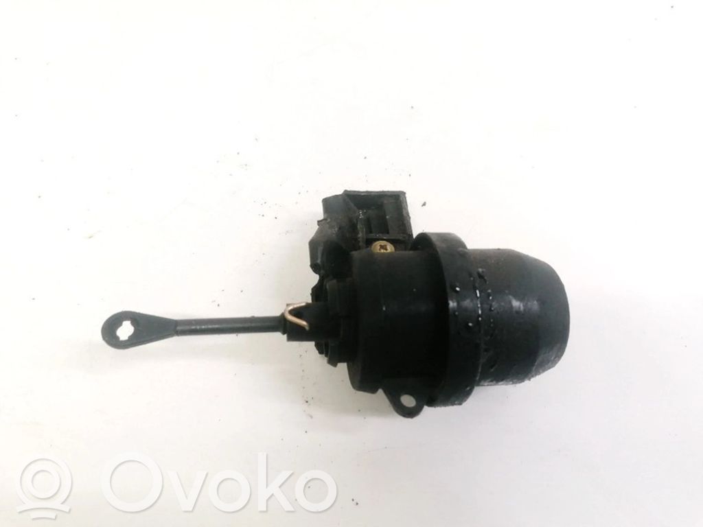 Volkswagen PASSAT B4 Soupape