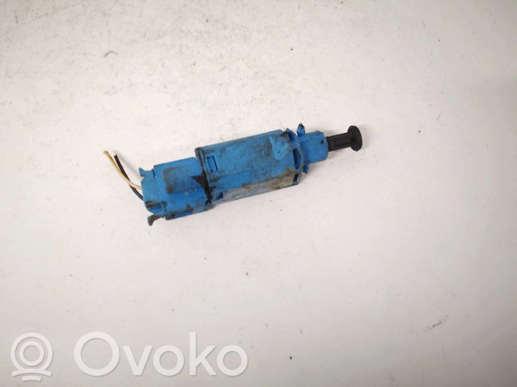 Volkswagen PASSAT B4 Interruttore del pedale del freno