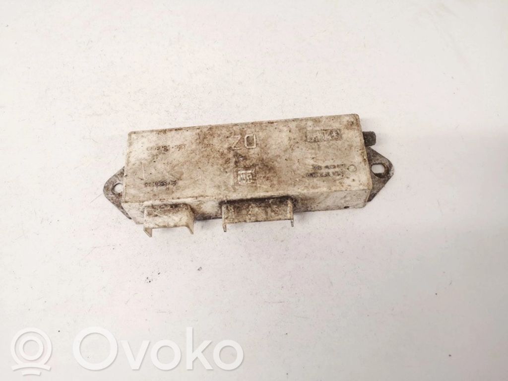 Opel Omega B1 Autres unités de commande / modules 