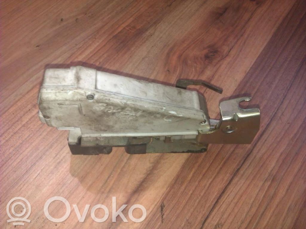 Ford Mondeo MK I Serratura portiera anteriore