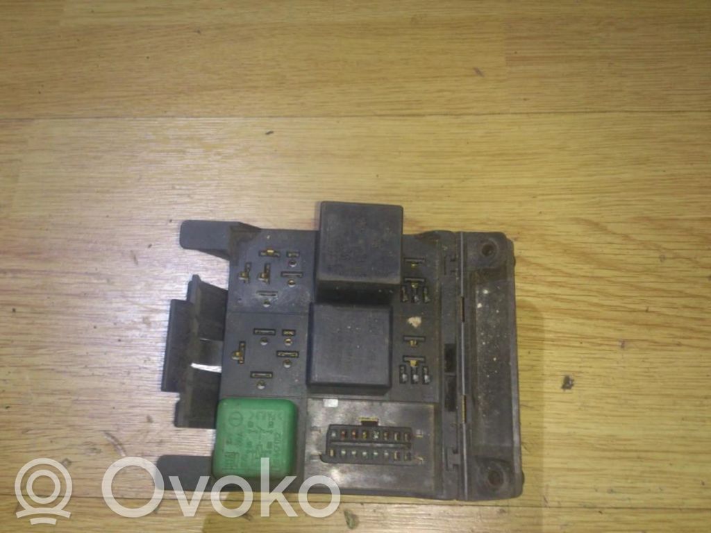 Opel Astra F Set scatola dei fusibili 