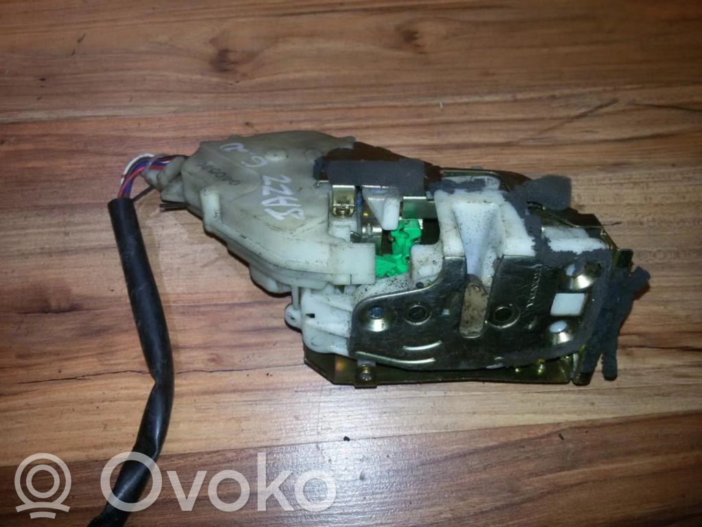 Cerradura de puerta trasera   040520,040520
