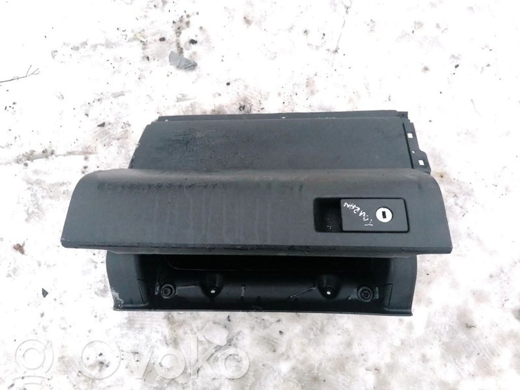 Volkswagen Touran I Handschuhfach