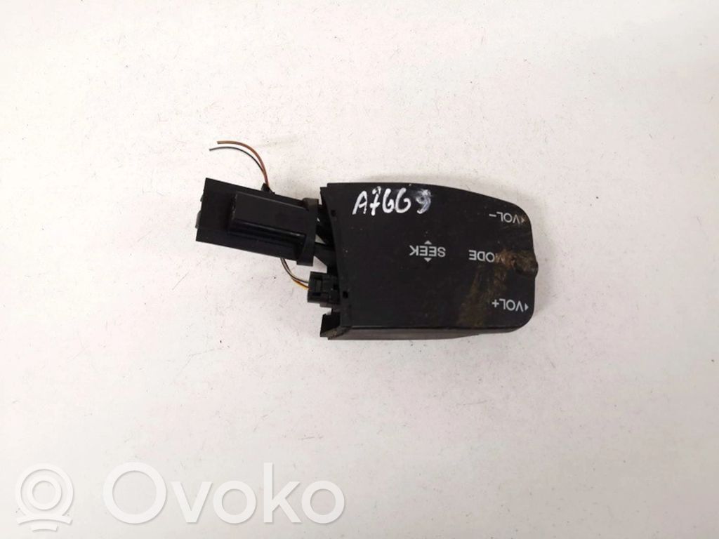 Interrupteur / bouton multifonctionnel   3M5T14K147AD,3M5T14K147AD,3M5T14K147AD,3M5T14K147AD