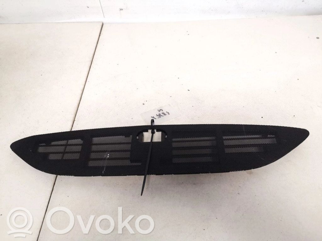 Volkswagen PASSAT B6 Mască difuzor central bord 