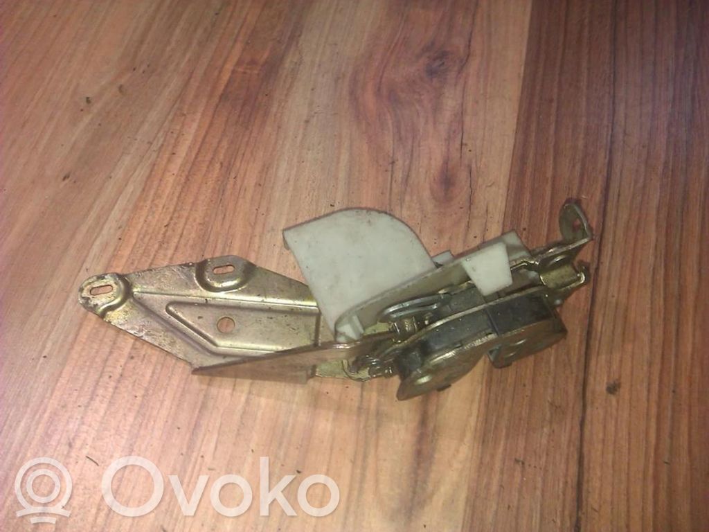 Opel Vectra A Încuietoare ușă față 