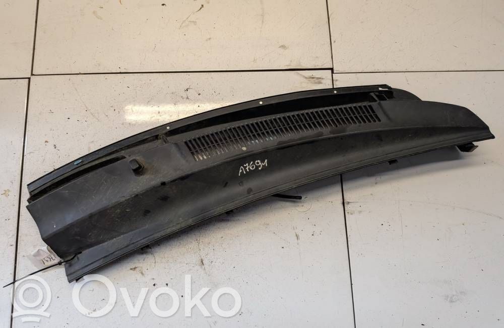 Toyota Yaris Apărătoare ștergătoare 