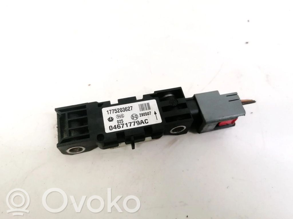 Czujnik uderzenia Airbag   04671779AC,1775203627,04671779AC,1775203627,280507