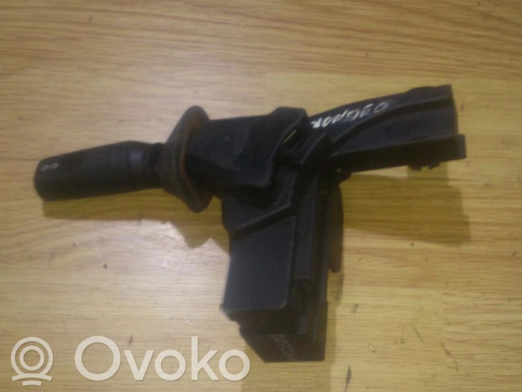 Ford Mondeo MK II Leva indicatori