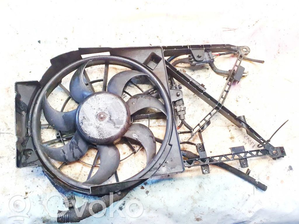 Opel Vectra B Osłona wentylatora chłodnicy 