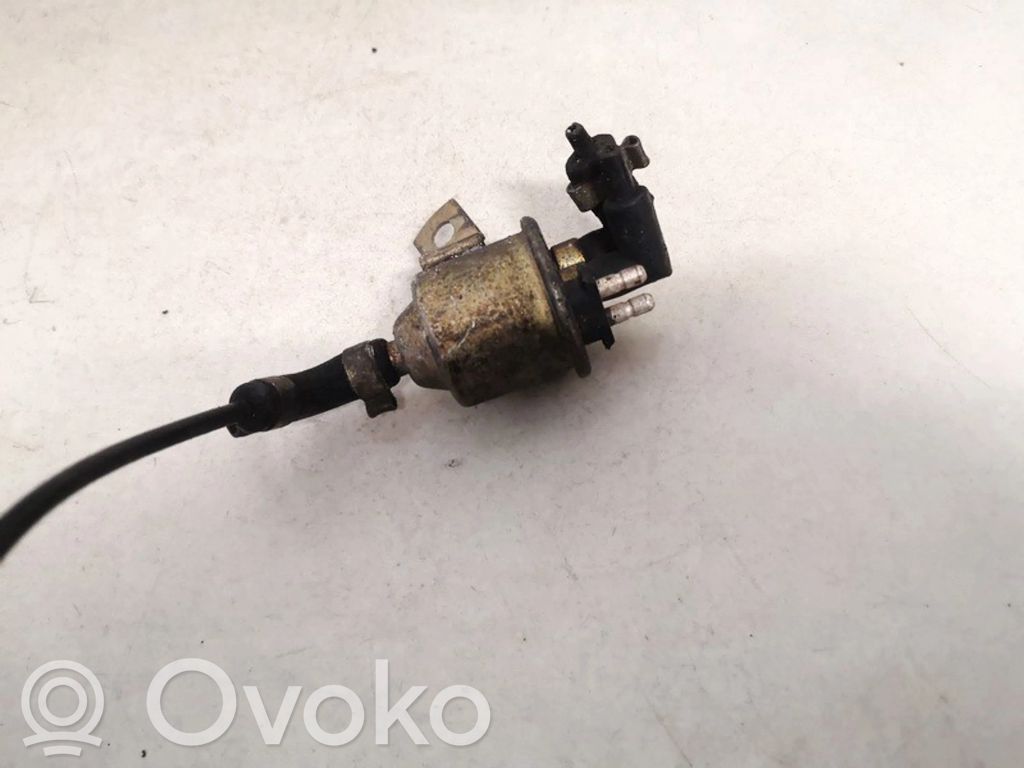 Audi 100 S4 C4 Soupape 
