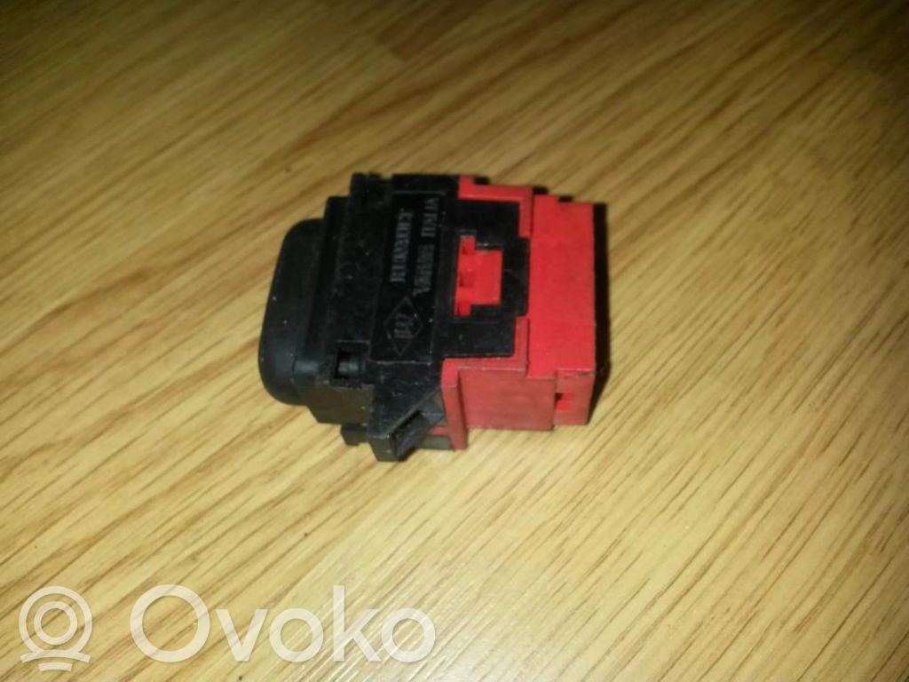 Interruptor del elevalunas eléctrico   047