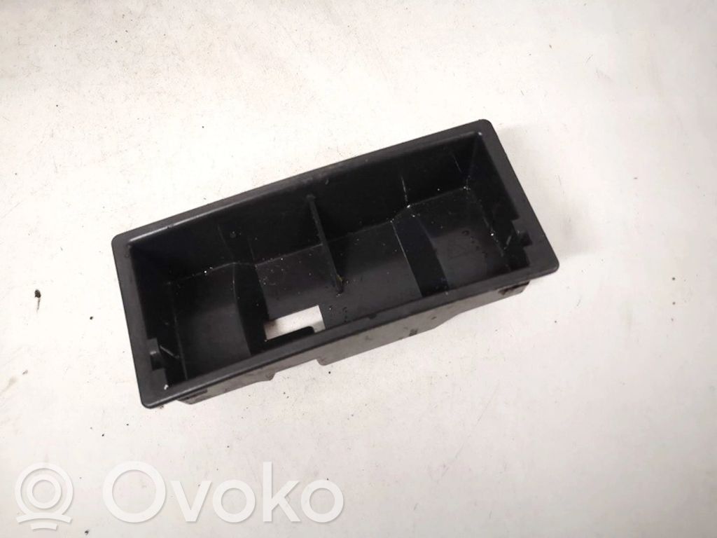 Opel Signum Aschenbecher 