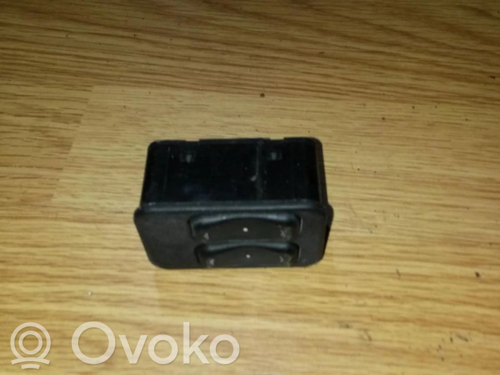 Opel Astra G Comutator comandă geamuri electrice 