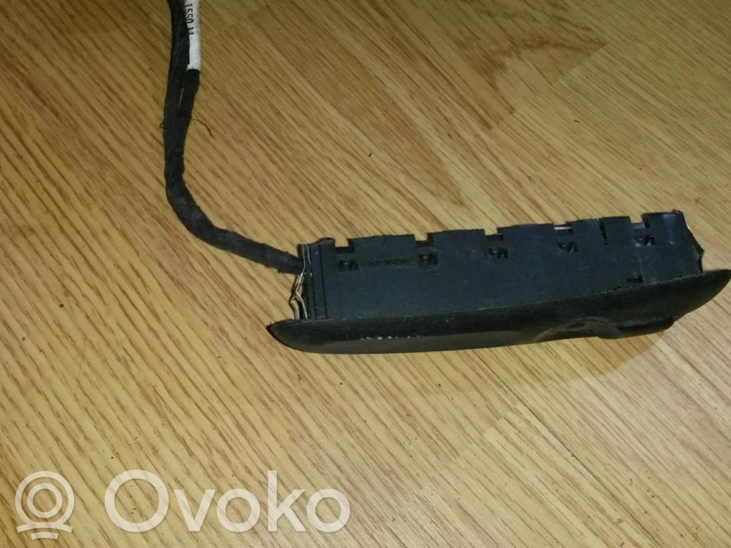 Opel Omega B1 Interruptor del elevalunas eléctrico 
