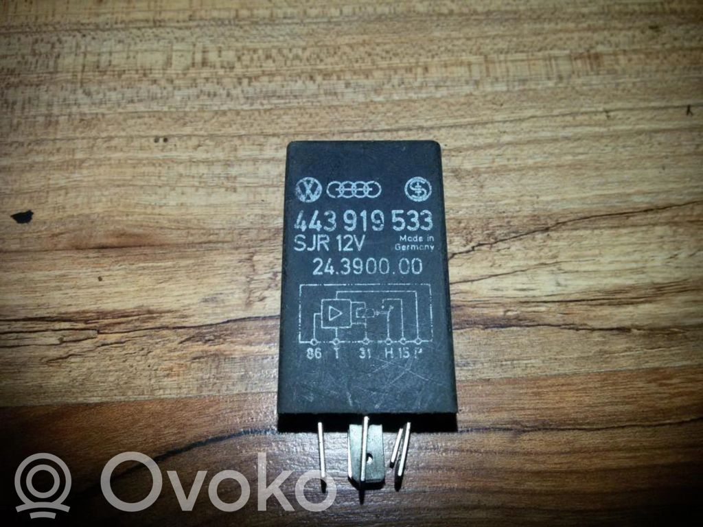 Audi A4 S4 B5 8D Muu rele 