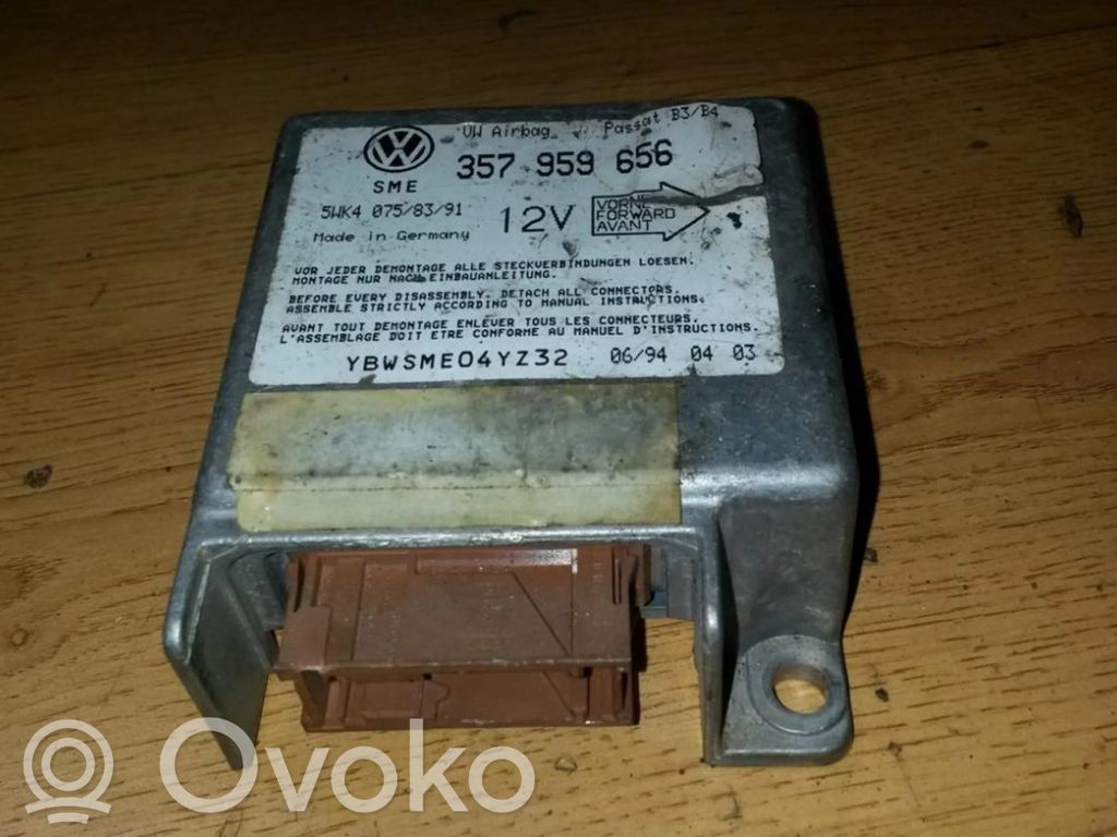Volkswagen PASSAT B3 Unitate/modul de comandă airbaguri 