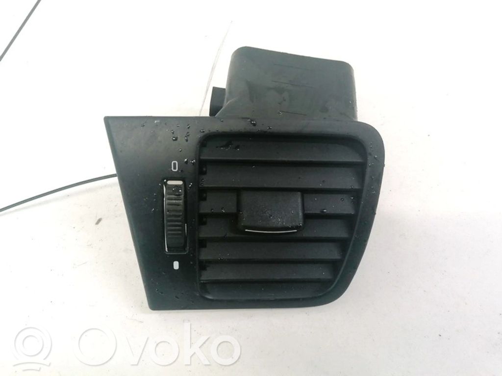 Subaru Outback Rejilla de ventilación central del panel 