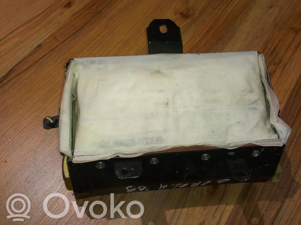 Toyota Corolla E110 Poduszka powietrzna Airbag pasażera 