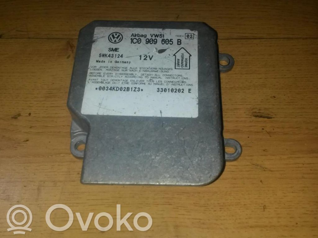 Volkswagen PASSAT B5.5 Centralina/modulo airbag