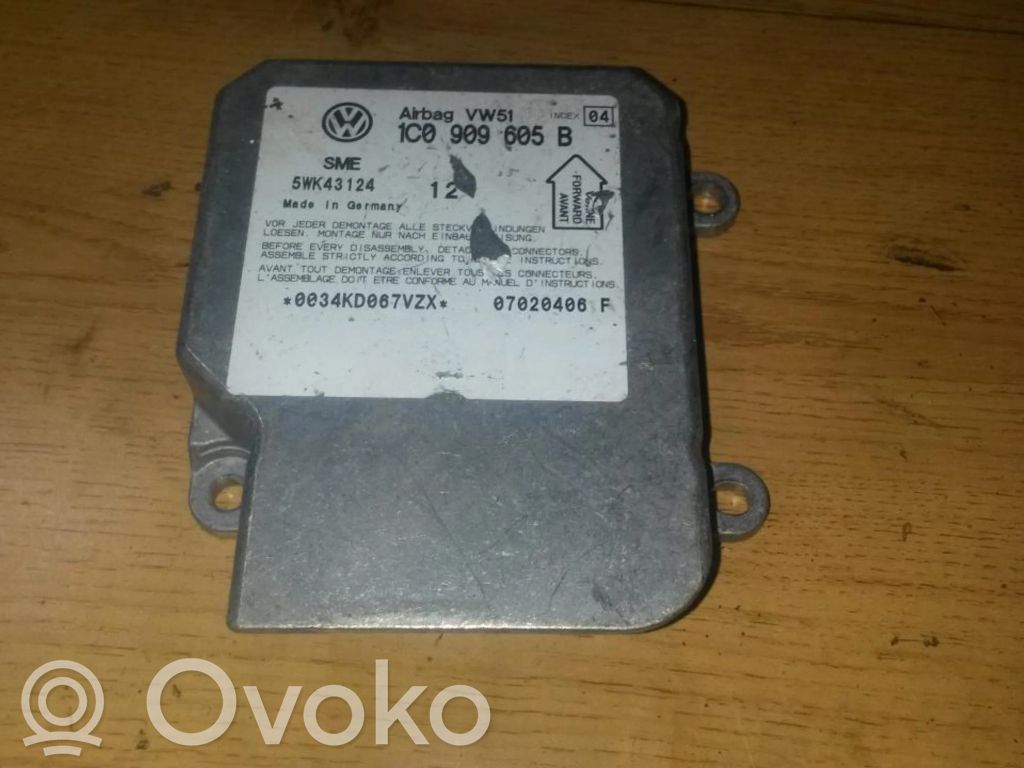 Volkswagen PASSAT B5.5 Centralina/modulo airbag