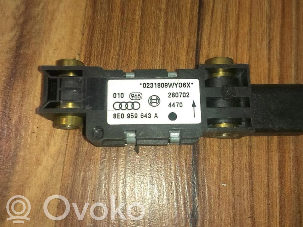 Turvatyynyn törmäysanturi   8E0959643A,8E0959643A