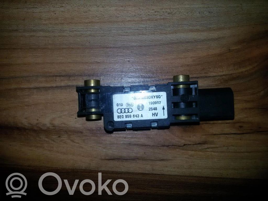 Audi A4 S4 B6 8E 8H Sensore d’urto/d'impatto apertura airbag