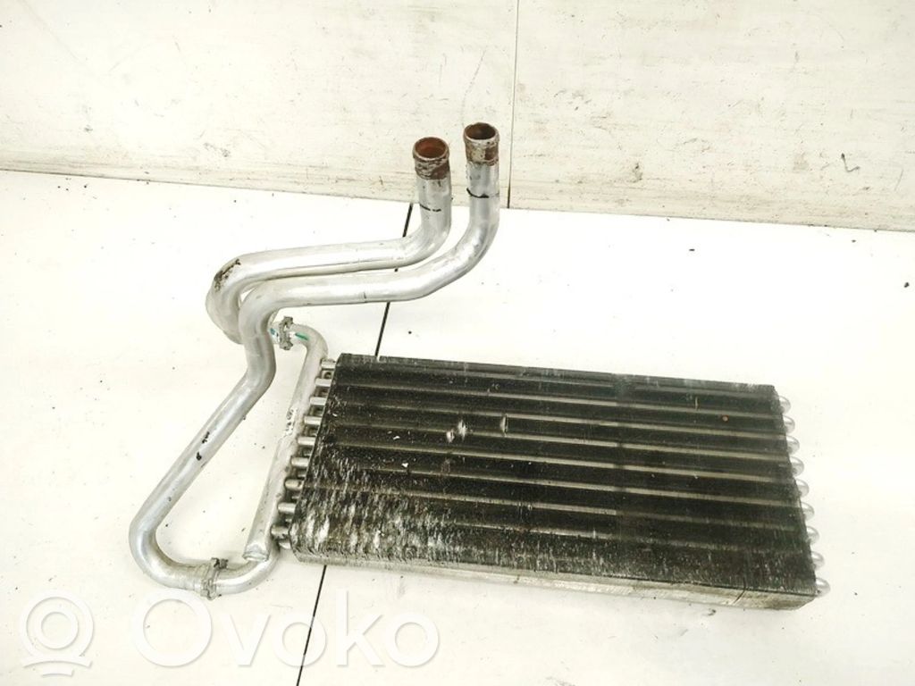 Radiator aerotermă