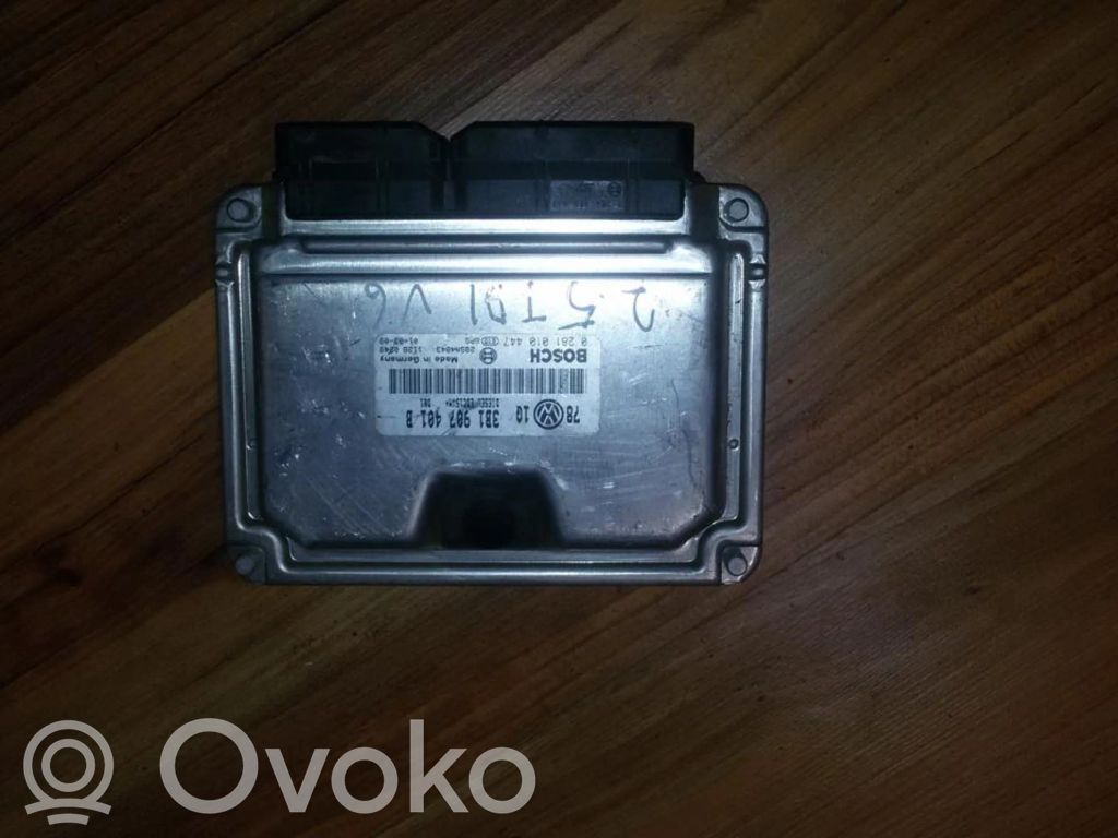 Volkswagen PASSAT B5.5 Unitate/modul de control motor 