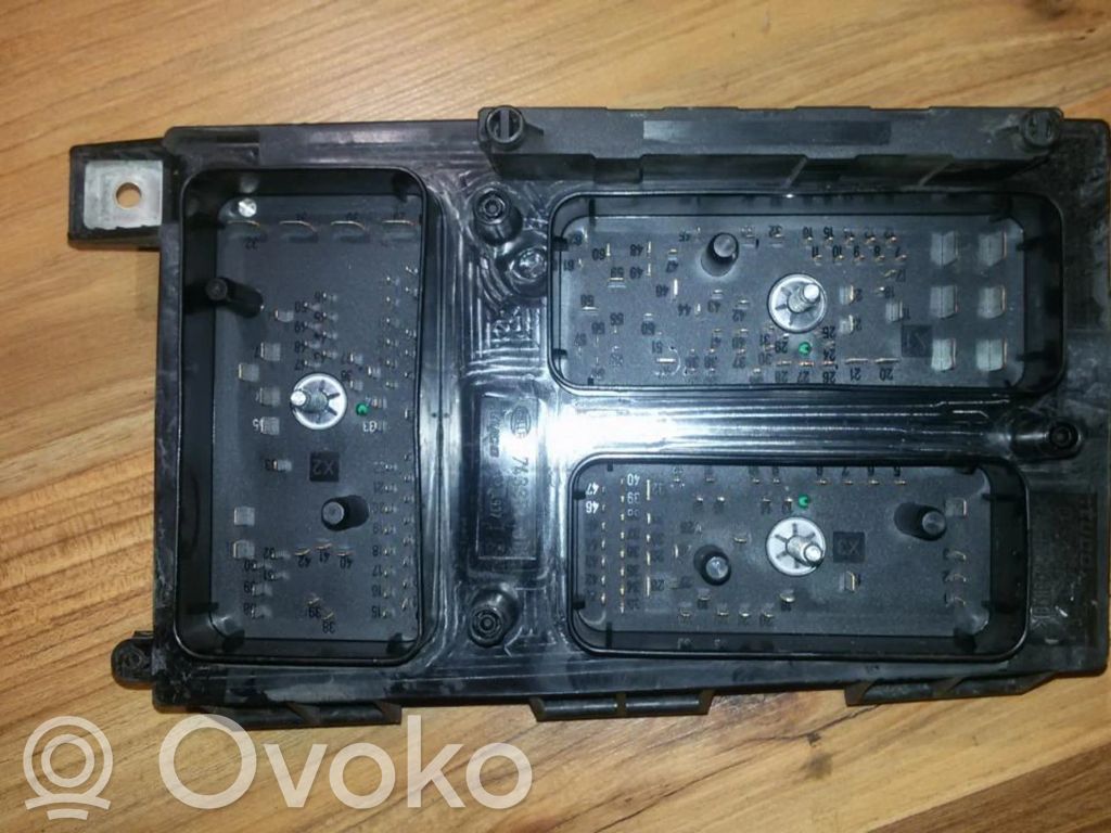 Opel Zafira A Set scatola dei fusibili 