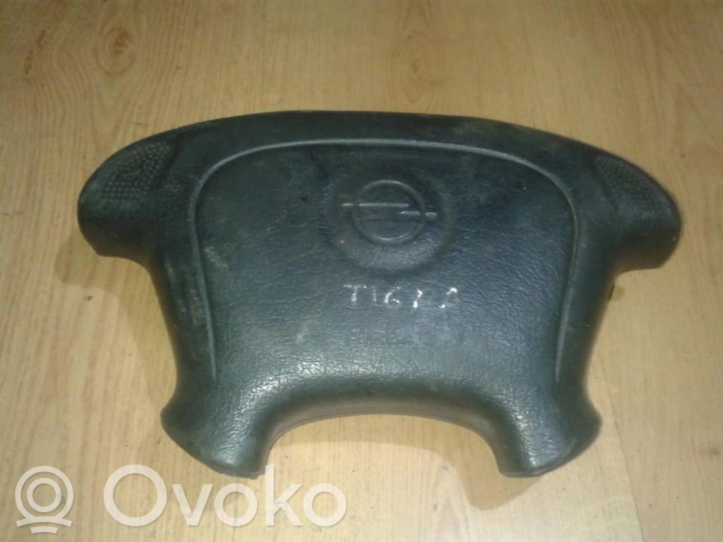 Opel Tigra A Ohjauspyörän turvatyyny 