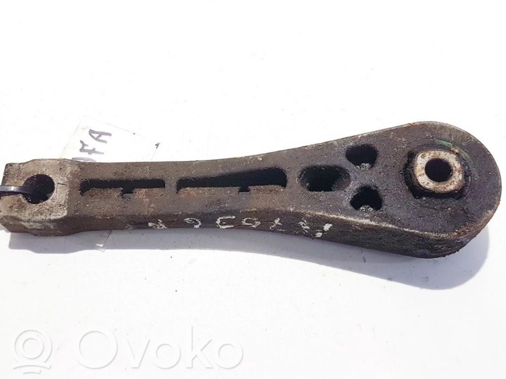Volkswagen Golf V Suport tampon motor 