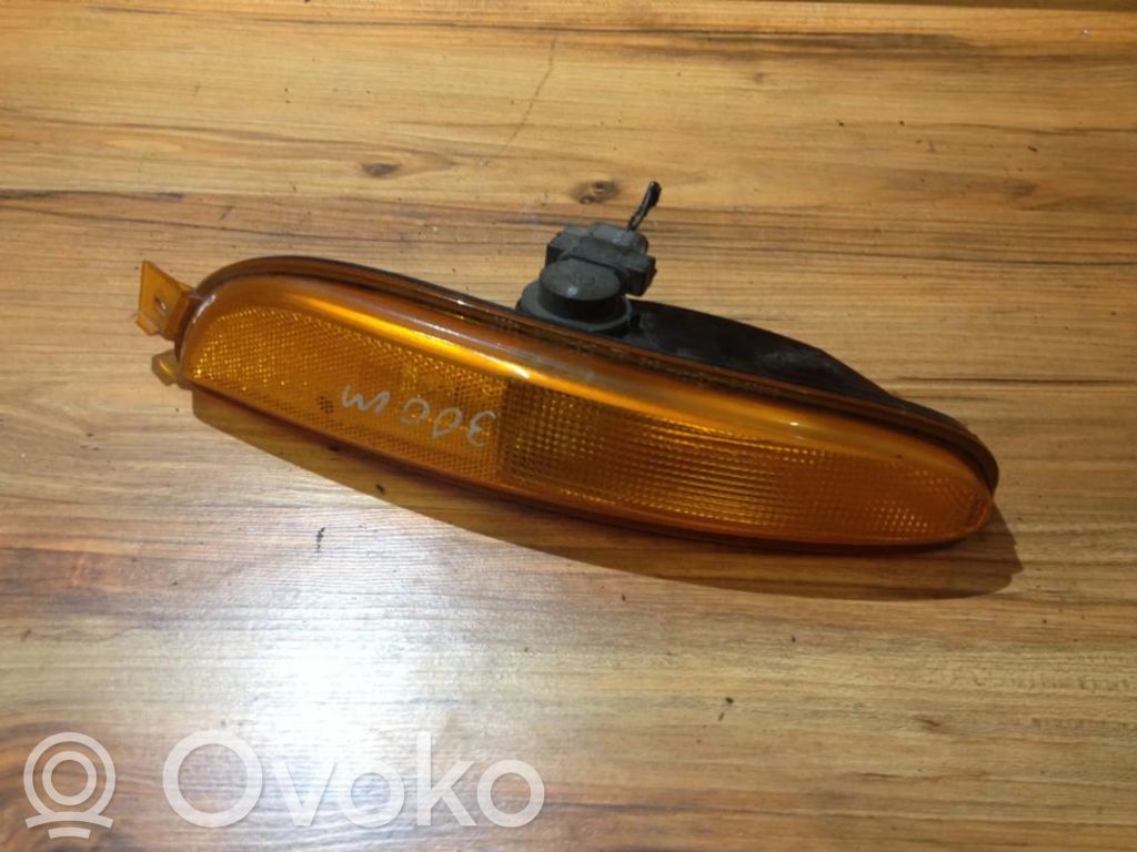 Chrysler 300M Front indicator light 