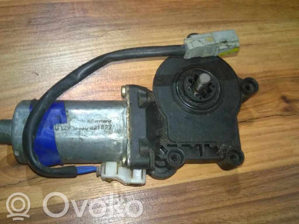 Honda Accord Varikliukas priekinio langų pakėlėjo 