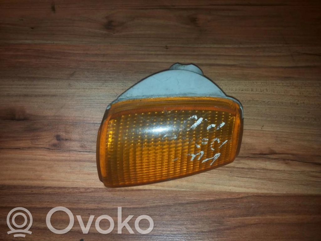 Volkswagen Polo II 86C 2F Frontblinker